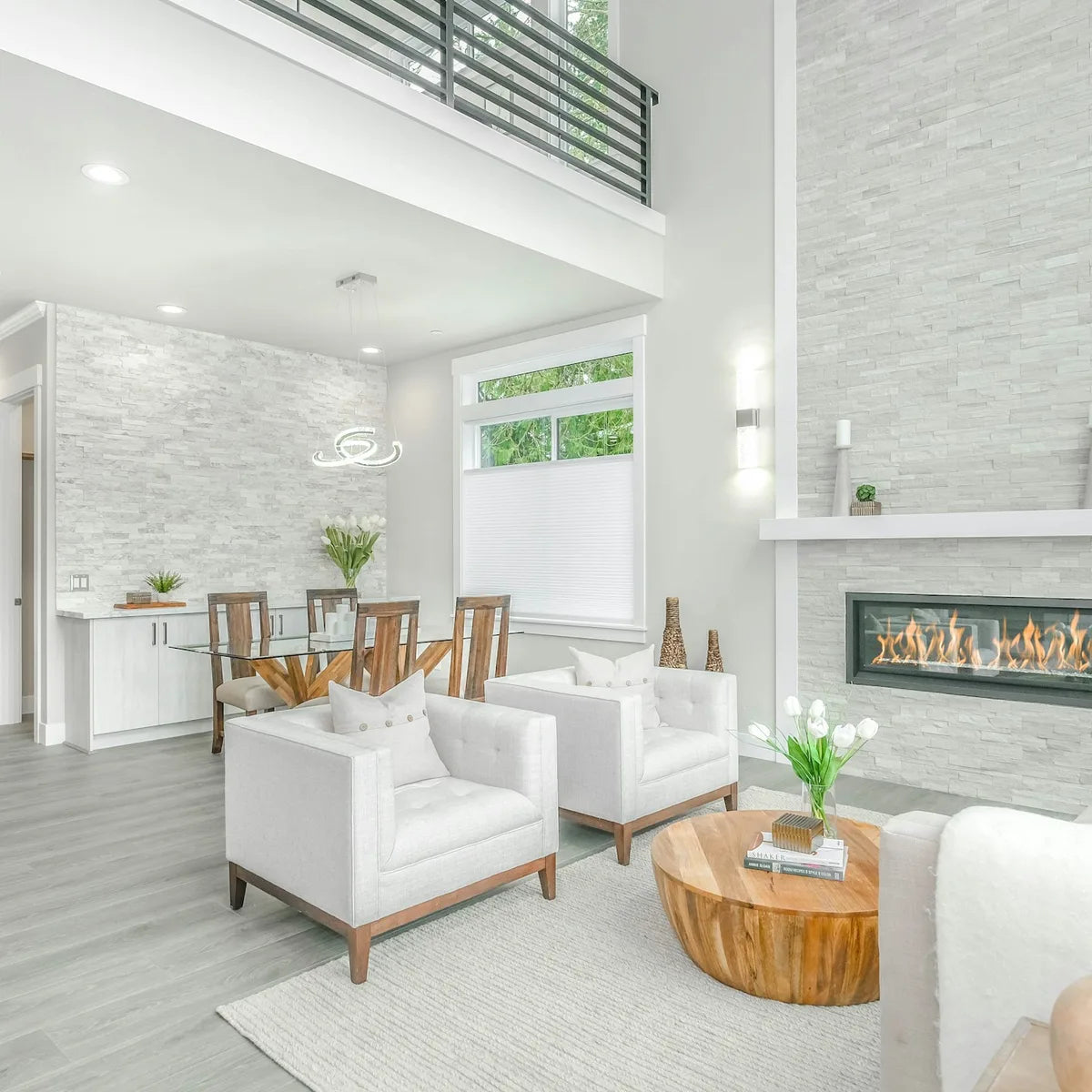 Espacio contemporáneo en tonos neutros como inspiración editorial para hogar